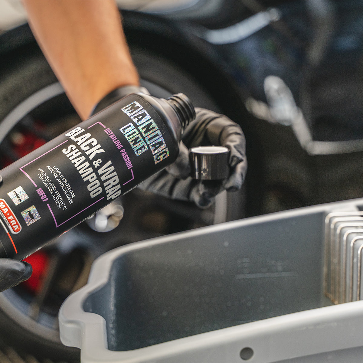 Maniac Line - BLACK & WRAP SHAMPOO 500ml – Parks Car Care